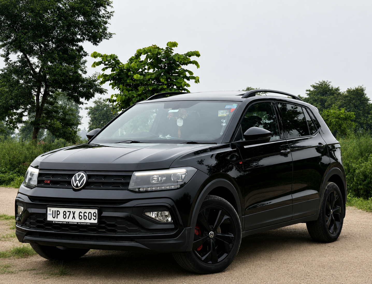 Blacked out,stands out !